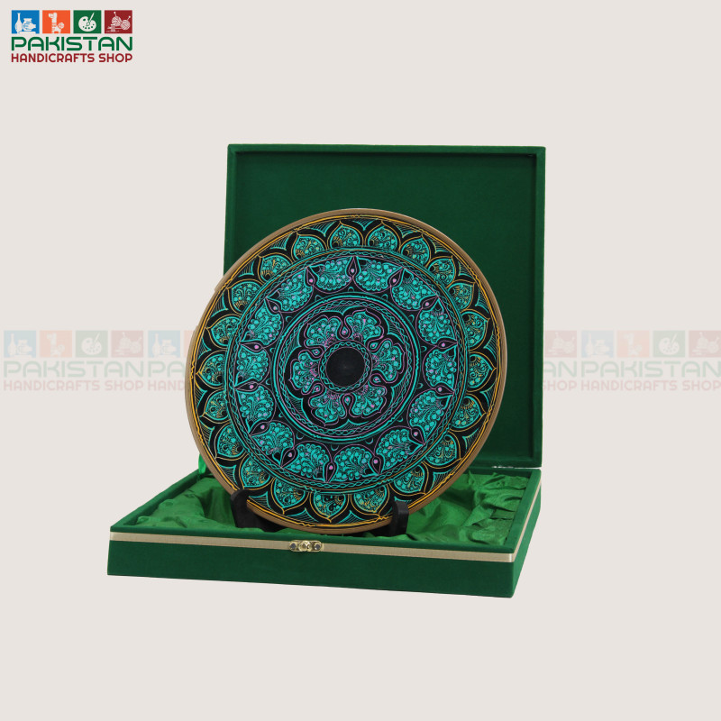 Lacquer Plate With Box