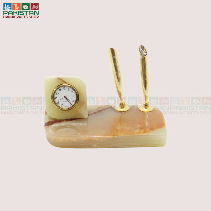 Double Pen Stand Watch