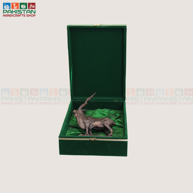 Markhor With Box