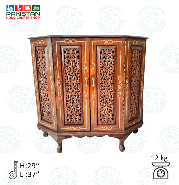 Consol With Mirror Frame